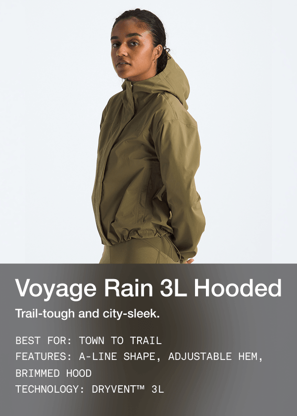 A man wearing The North Face Ridgelite jacket in blue.