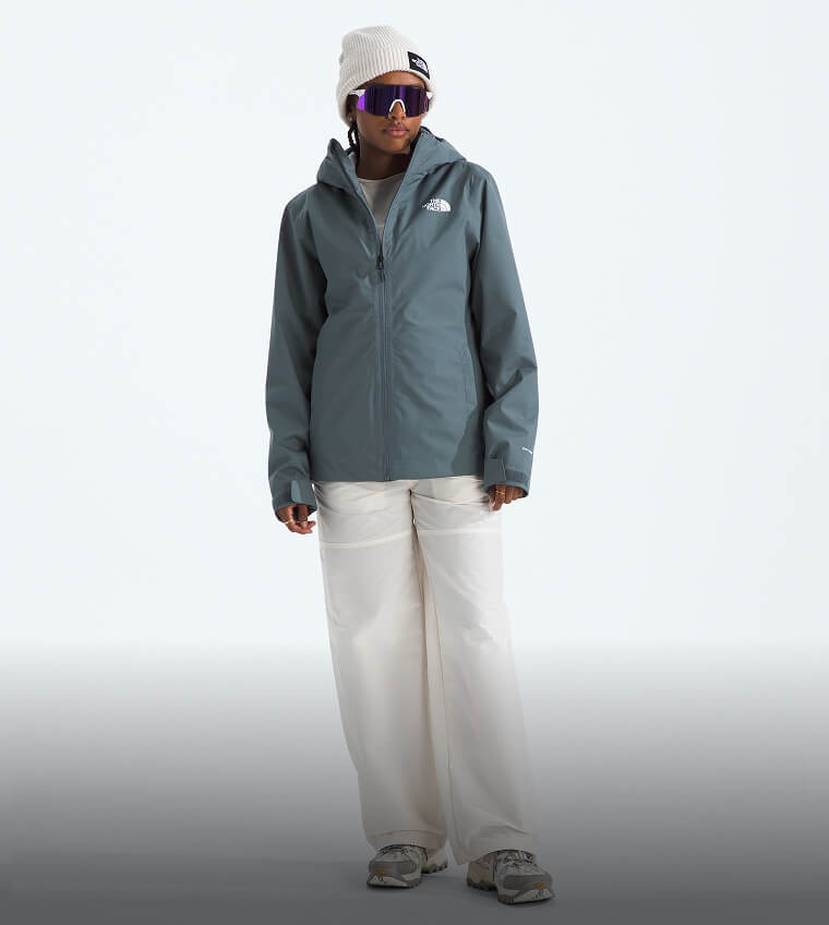 A person modeling the Quest Triclimate™