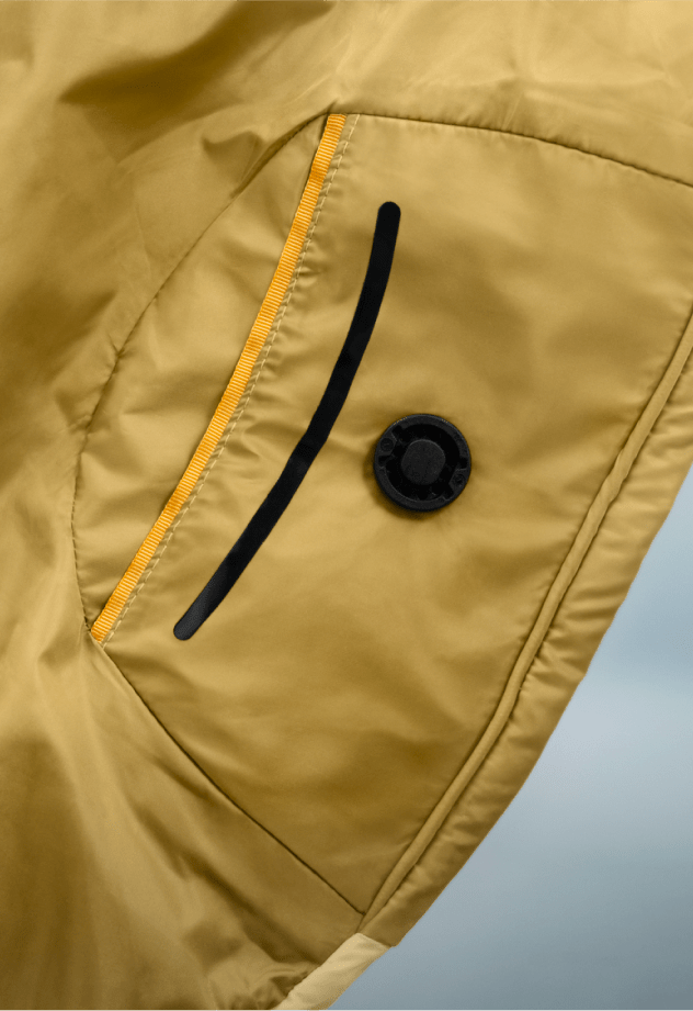 Closeup of zipper free design of sleeping bag.