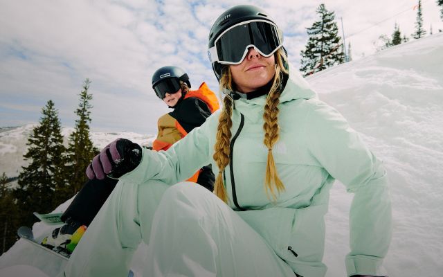 Ladies snow gear hotsell