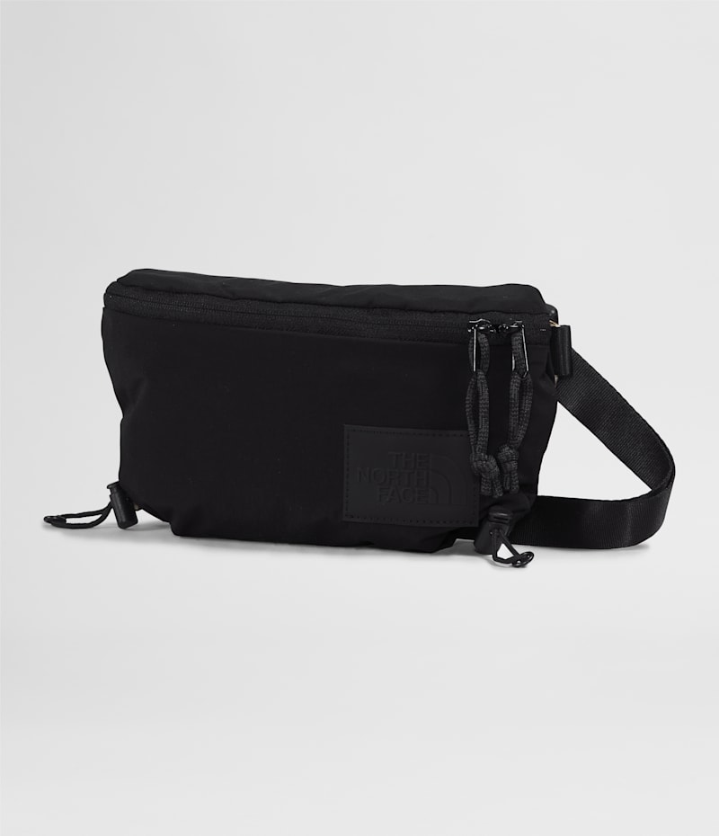 Женская поясная сумка The North Face Never Stop Lumbar, цвет: Чёрный