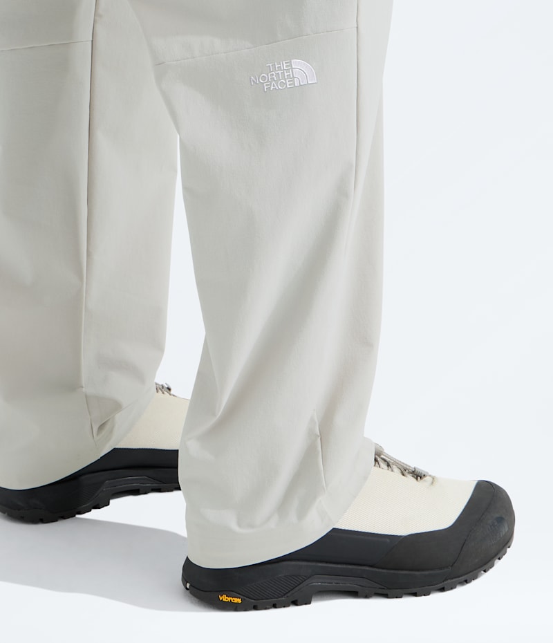 Мужские брюки The North Face TNF Tech Woven Pant, цвет: Облачный — фото 5