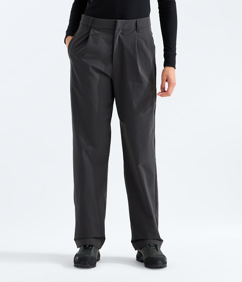 Женские брюки The North Face TNF Tech Woven, цвет: Lead