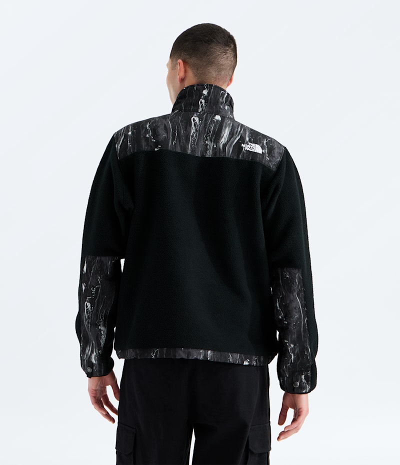 Мужская куртка The North Face Retro Denali Jacket—Print, цвет: Чёрный с принтом — фото 3