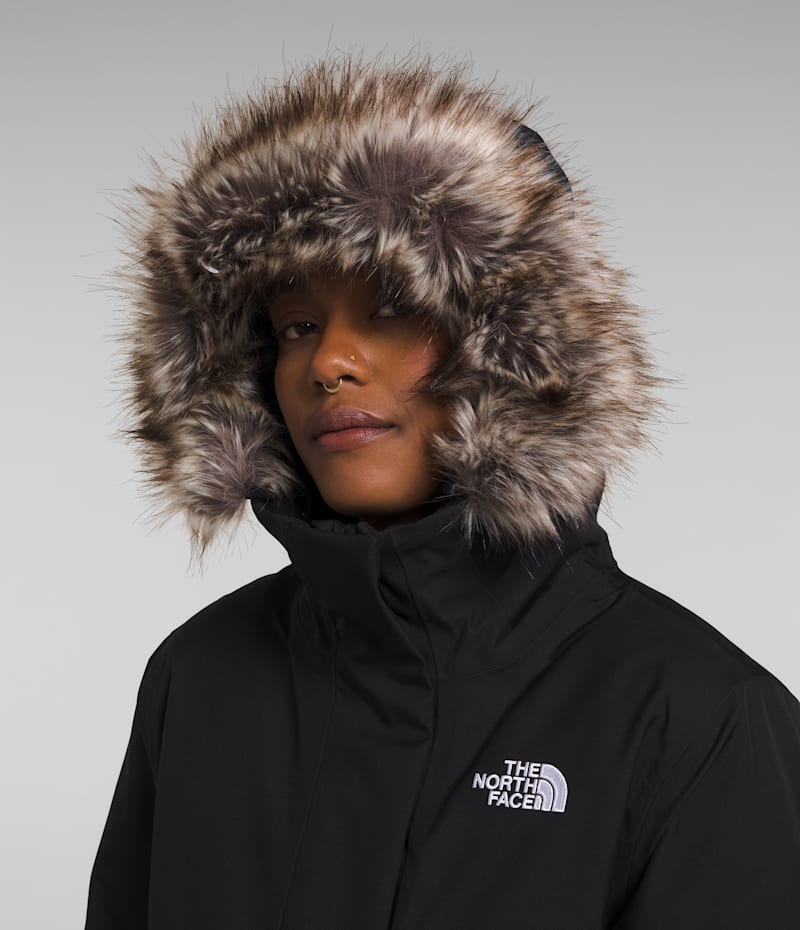 Женские куртки The North Face Women’s Arctic Parka — фото 4