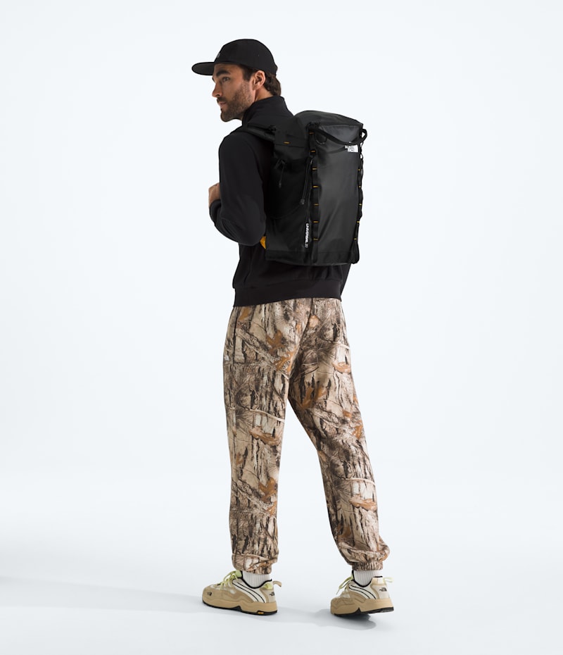 Рюкзак The North Face Universal Daypack - 20L — фото 4