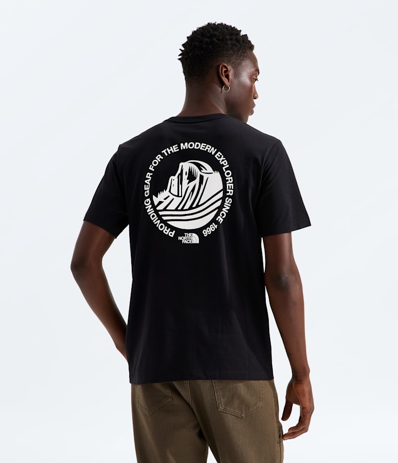 Мужские футболки The North Face Men’s Mountainscape Regular Short-Sleeve Tee