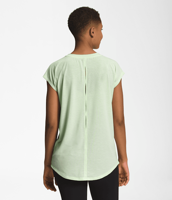 ★THE NORTH FACE★ Women's Recovery Short Sleeve T-ShirtBLAC Women's Plus Dune Sky Short-Sleeve | The North Face Canada