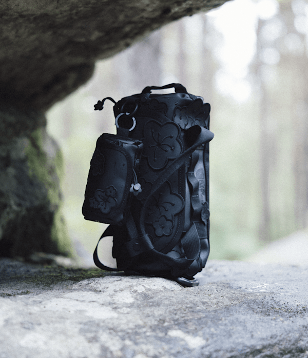 バッグ TNF x Cecilie Bahnsen Base Camp Clutch TNF x Cecilie Bahnsen Maria Base Camp Clutch | The North Face
