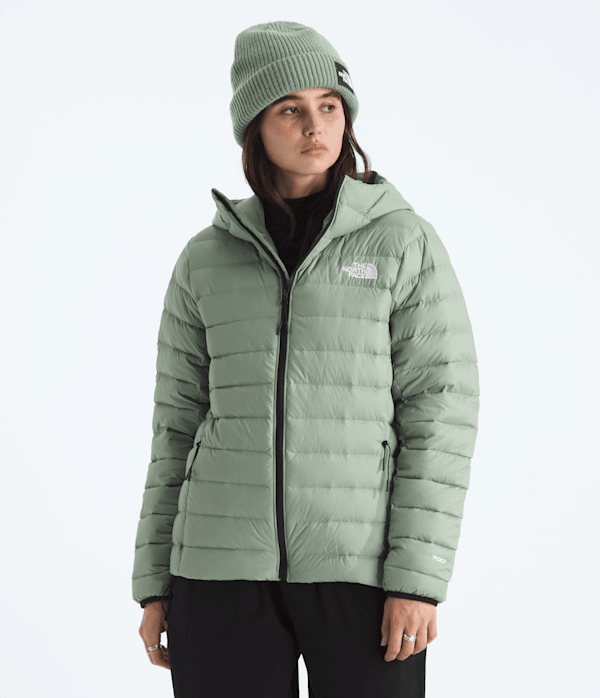 (取寄) ノースフェイス レディース クラシック ダウン ジャケット The North Face women Classic Down Jacket White Dune Women's Classic Down Hooded Jacket | The North Face