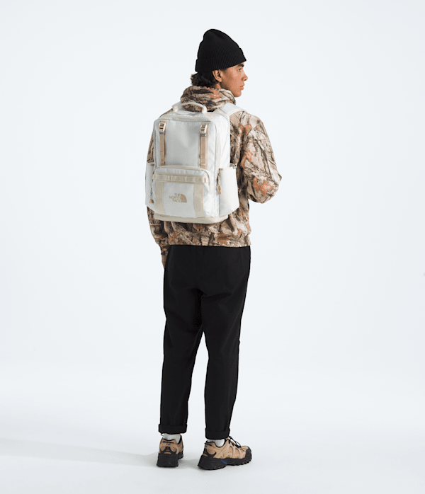 Base-Camp-Daypack-TNF-