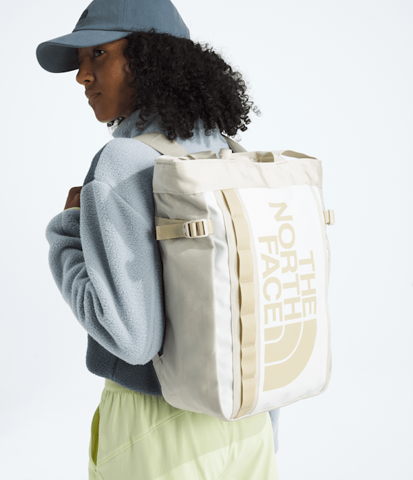 Base-Camp-Tote-Pack-TNF-