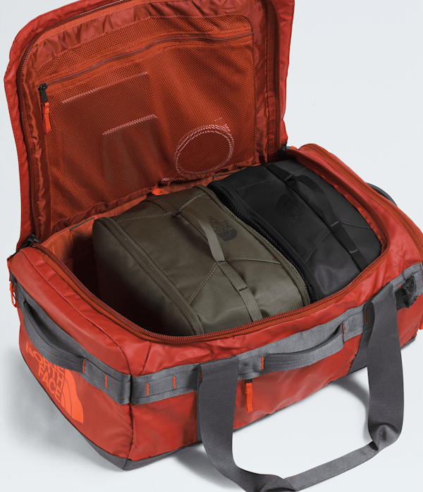patagonia ultralight black hole mini hip Pack - 1L less than 20% liter volume and is Color:Chase Badge Blue CF LT 2000 /