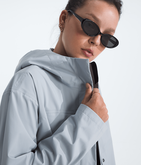 Women’s Voyage Rain 3L Hooded Parka - thumbnail 2