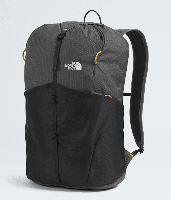 Clyffe-Daypack-23L-TNF-FRONT34.png