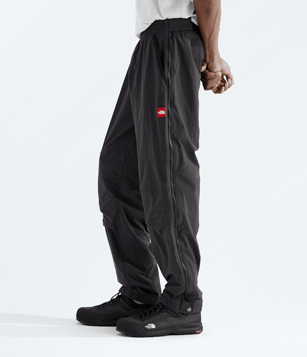 Men's TNF™ Red Box Full-Zip Pants | The North Face