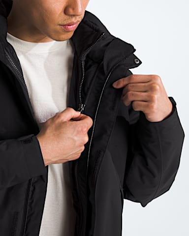 Mens Lone Peak Triclimate 2 Jacket TNF TNF Black MODELALT4