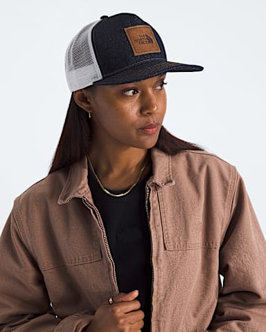 Half Dome Trucker TNF DenimLeather Patch MODELBACK