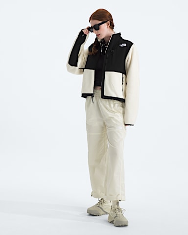Womens Retro Denali Jacket TNF White DuneTNF Black HERO2
