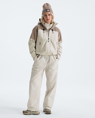 Womens HKe Devils Thumb GORETEX Jacket TNF White DuneMushroom Grey HERO2