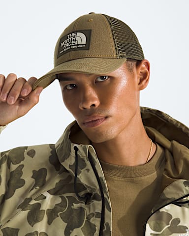 Mudder Trucker TNF CedarSardenia Green MODELBACK