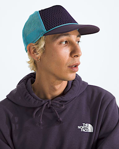 Runner Trucker TNF Endless DuskRiver Ice MODELBACK