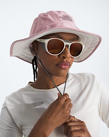 Chapeau  bord Class V Brimmer TNF Metal Pink MODELBACK