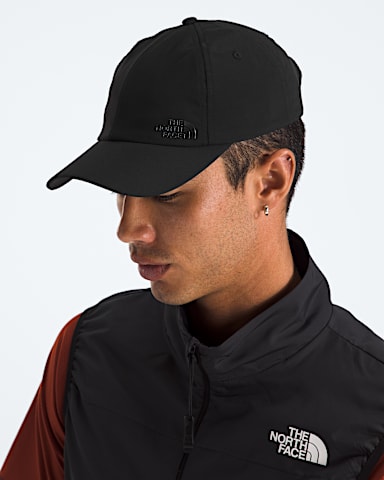 Never Stop Hat TNF TNF Black MODELBACK