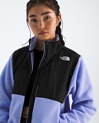 Womens Retro Denali Jacket TNF Periwinkle GlowTNF Black HERO3