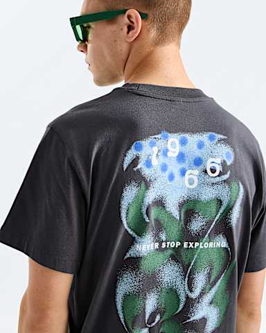 Mens 1966 Motion Relaxed ShortSleeve TeeGraphic TNF Anthracite Grey HERO2