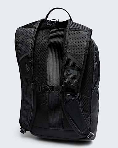 Borealis Trail 16 Backpack TNF TNF Black BACK