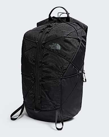 Borealis Trail 16 Backpack TNF TNF Black FRONT34