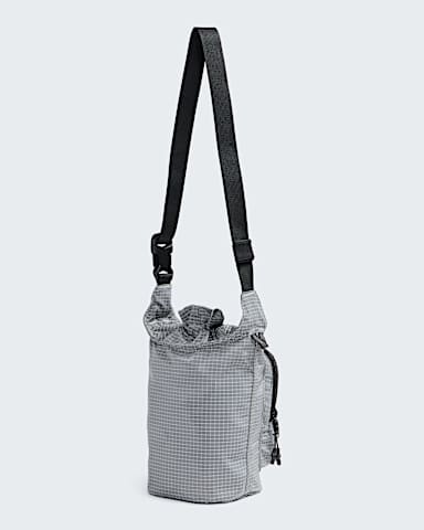 Never Stop Bucket Bag TNF Cumulus Cloud BACK