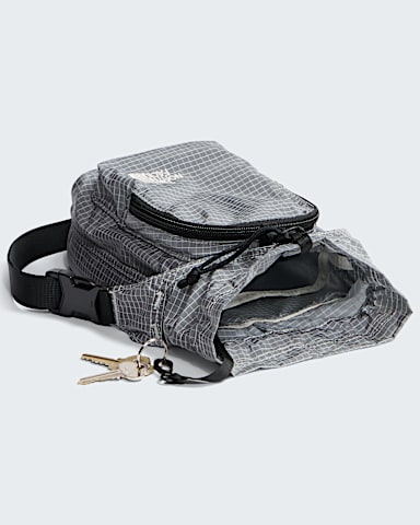 Never Stop Bucket Bag TNF Cumulus Cloud INT