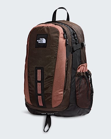 Hot Shot SE Backpack 30L TNF Dark ChestnutCopper Silt FRONT34