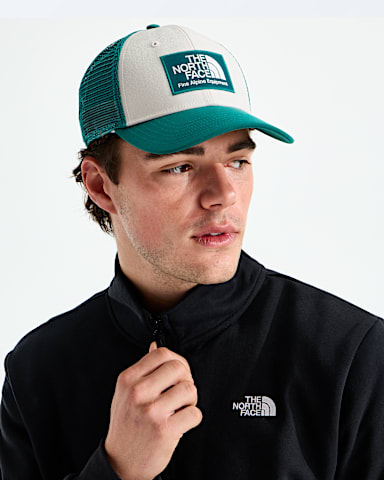 Mudder Trucker TNF White DunePacific Teal MODELBACK