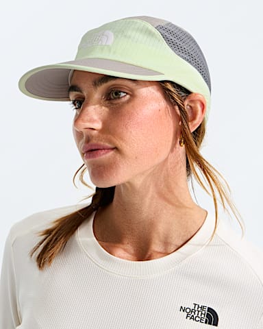 Summer LT Run Hat TNF Calcified LimeStone Slab MODELBACK