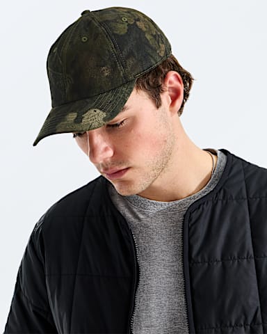 Norm SE Hat TNF Woodland Green Yosemite Oak Print MODELBACK
