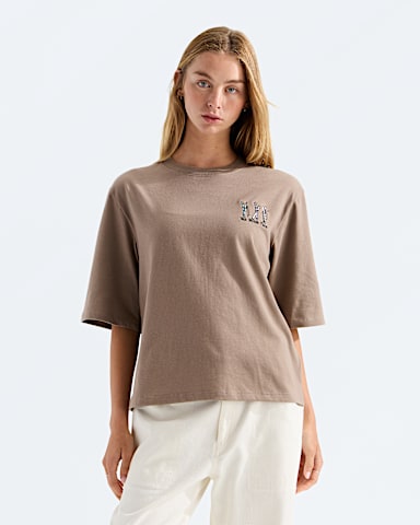 Womens Ski Embro Boxy ShortSleeve TeeGraphic TNF Garnet HERO
