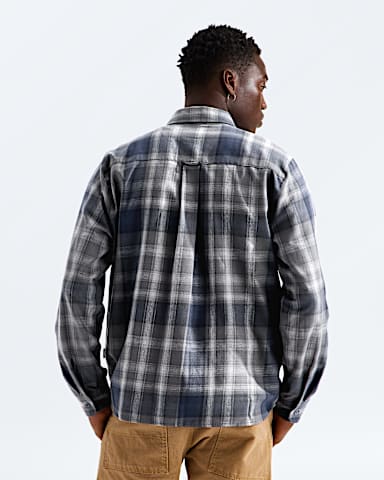 Mens Mountain Falls Flannel ButtonDown LongSleeve Shirt TNF Summit Navy Routesetter Plaid BACK