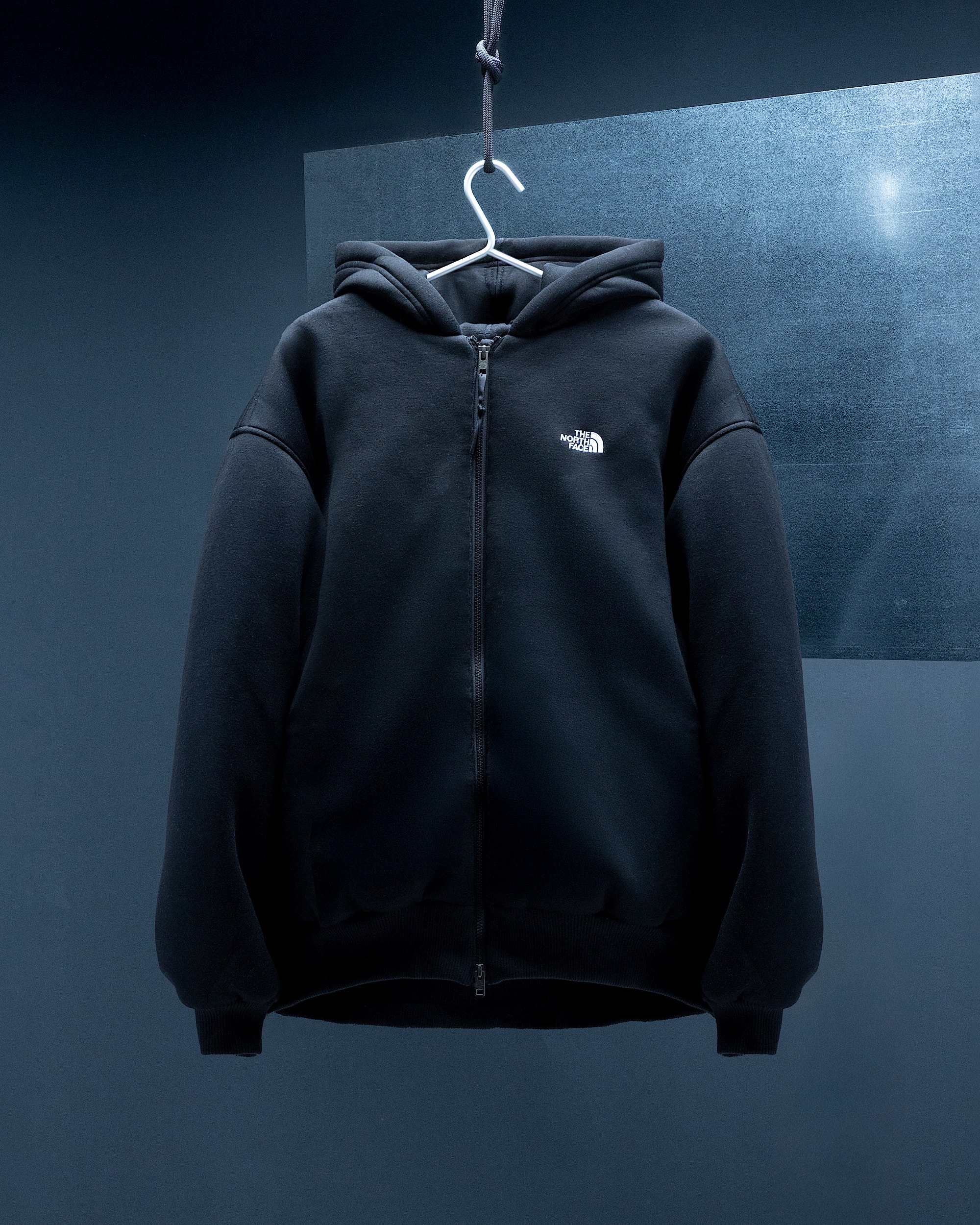 Leather Pack Insulated Hoodie TNF HERO - 1