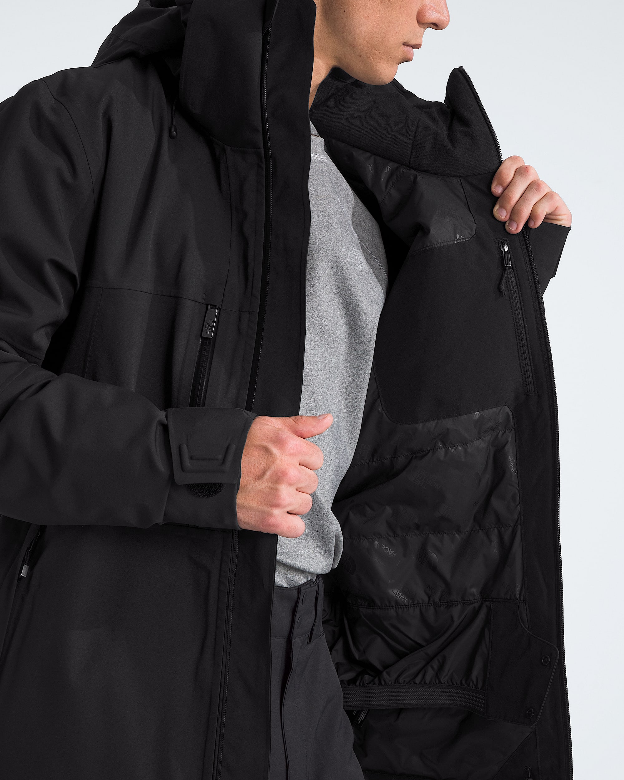 Mens-Chakal-Jacket-TNF-