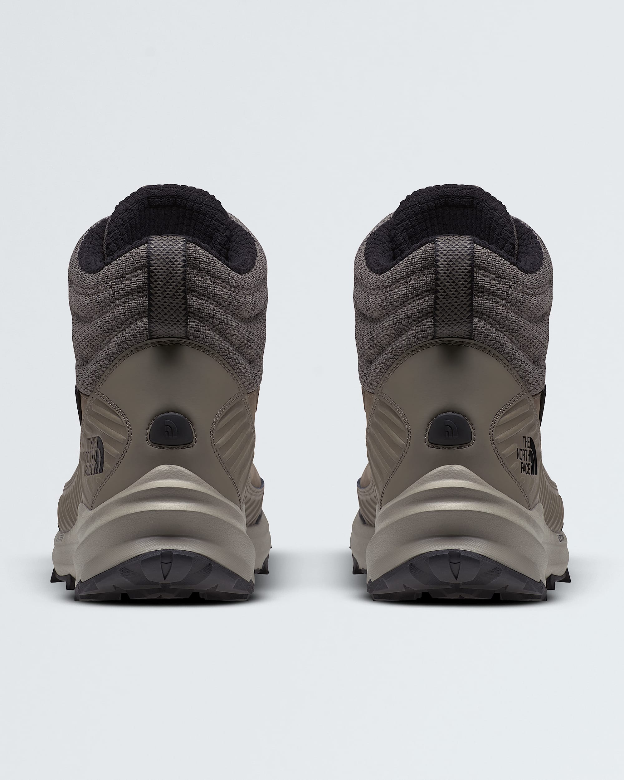Mens VECTIV Fastpack Insulated Waterproof Boots TNF BACK