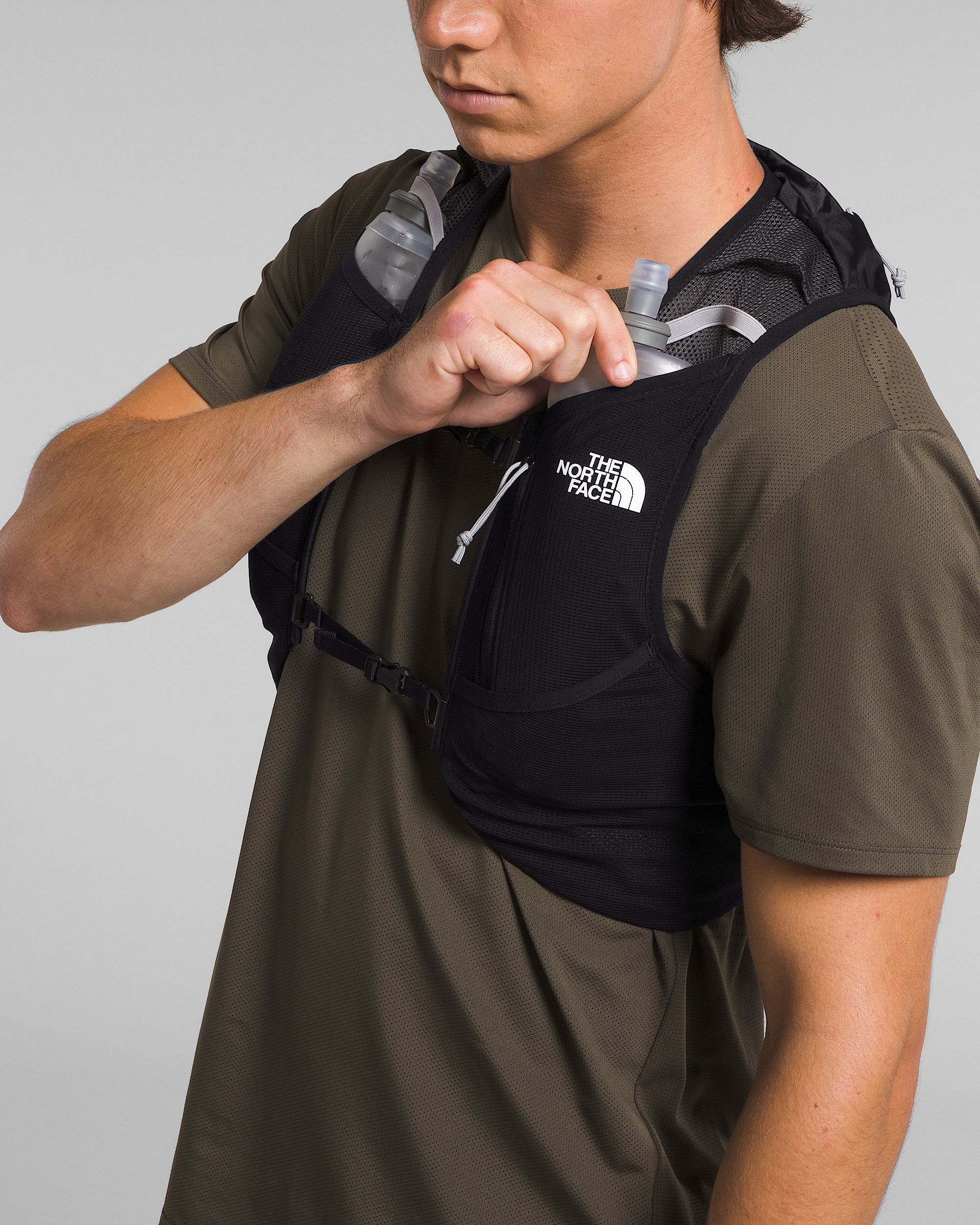 Sunriser Run Vest 8 TNF ALT1