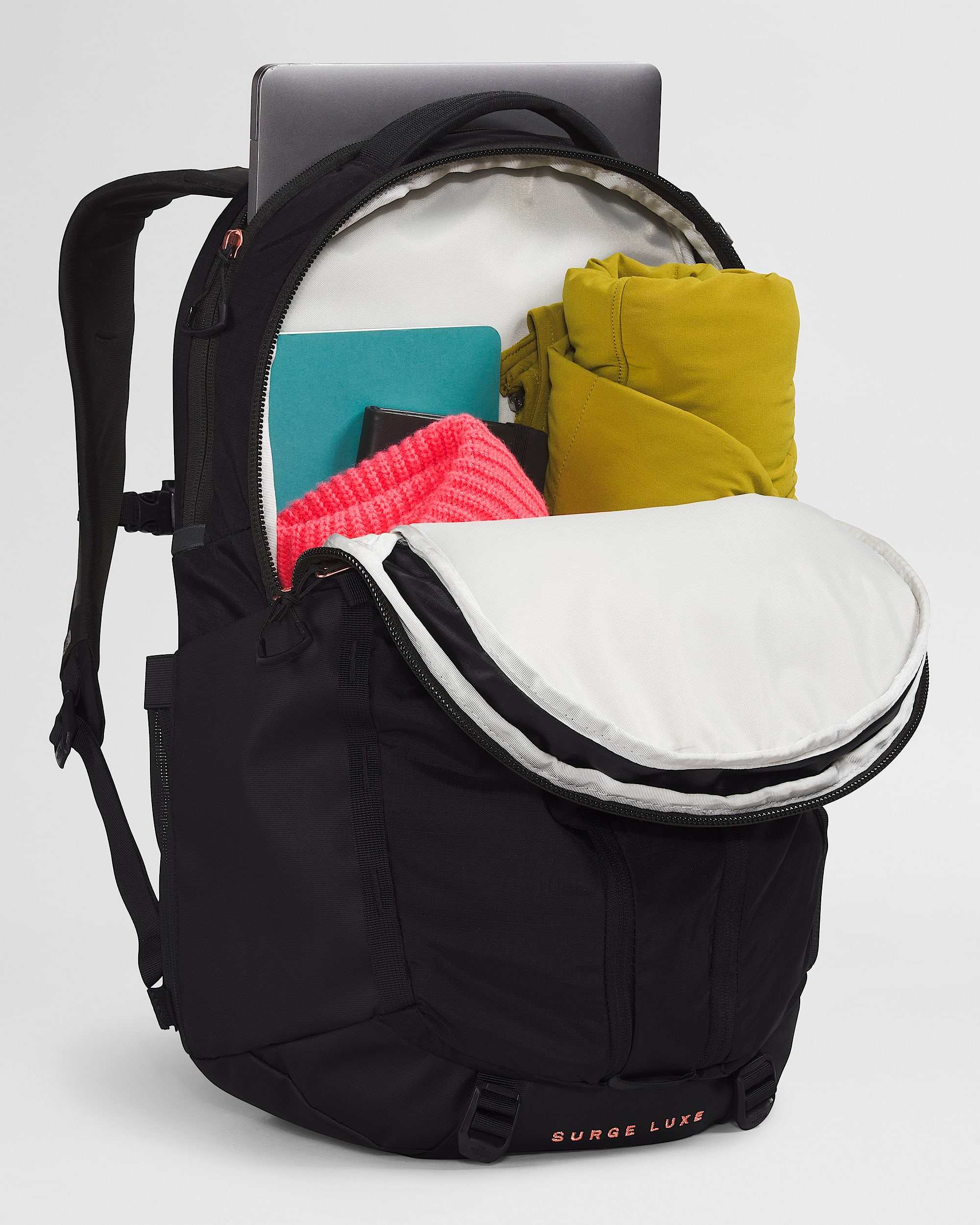 Womens Surge Luxe Backpack  31L TNF INT