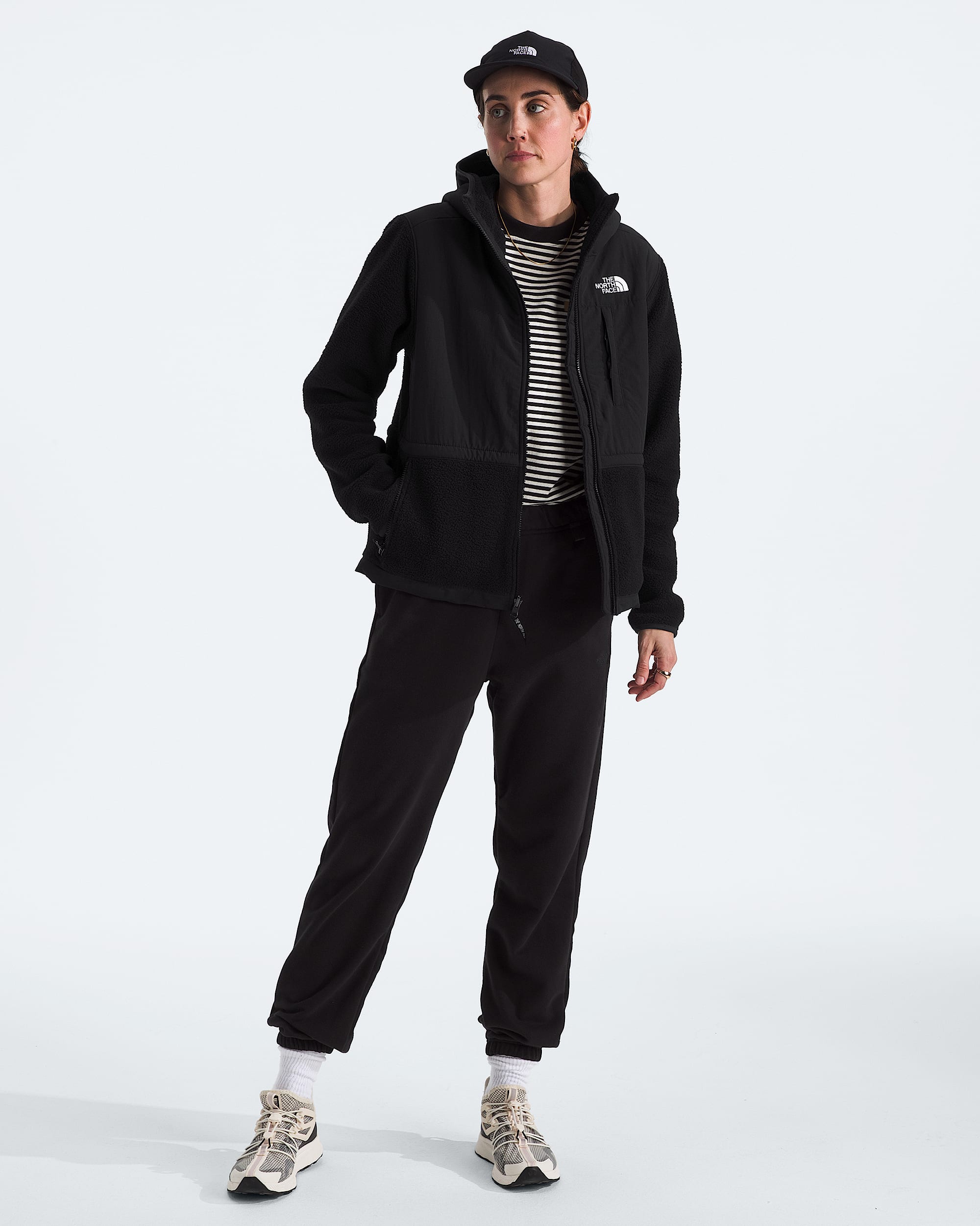 Womens Retro Denali Hoodie TNF HERO2