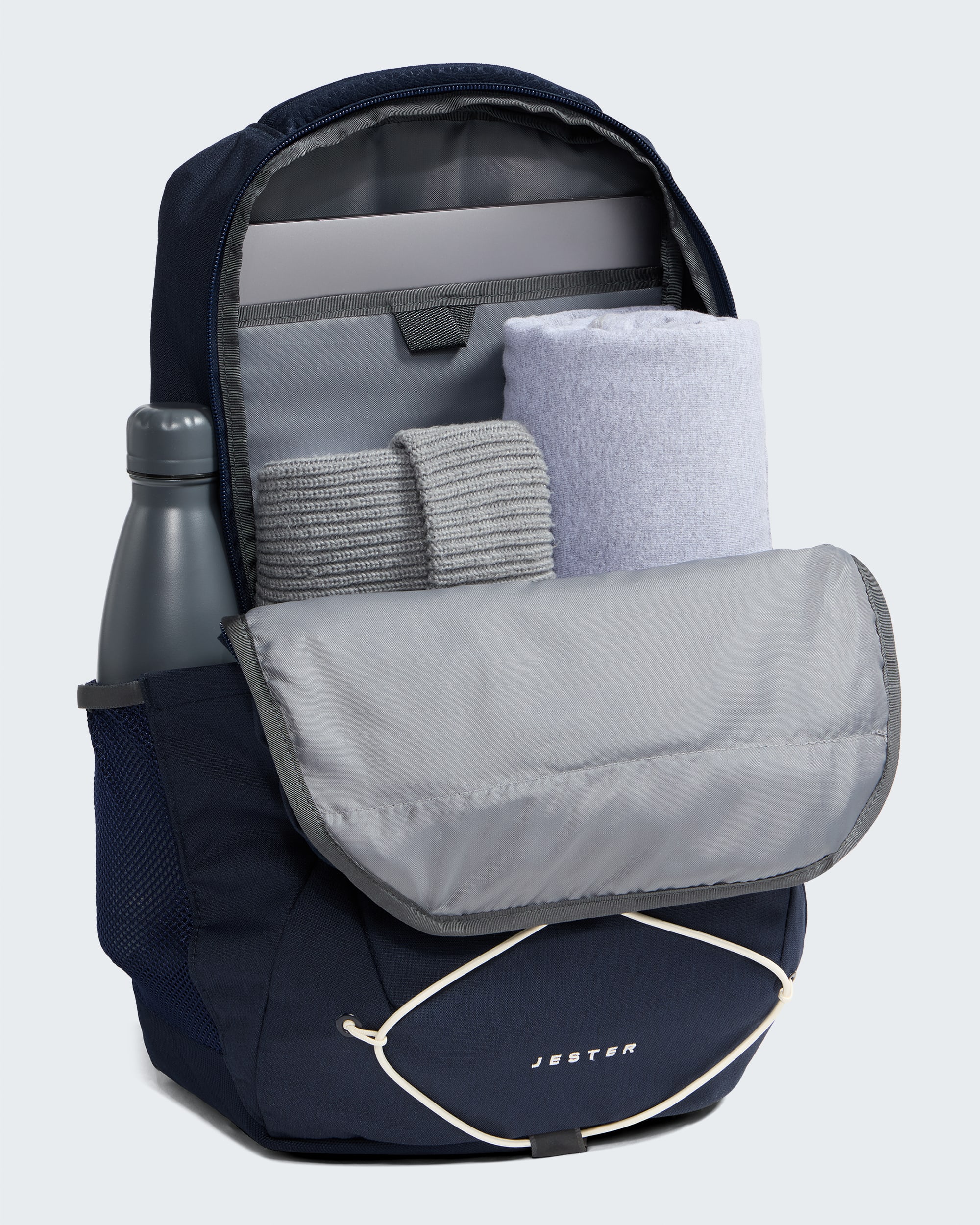 THE NORTH FACE JESTER BACKPACK 28 Liters Jester Backpack | The North Face UK main image 2