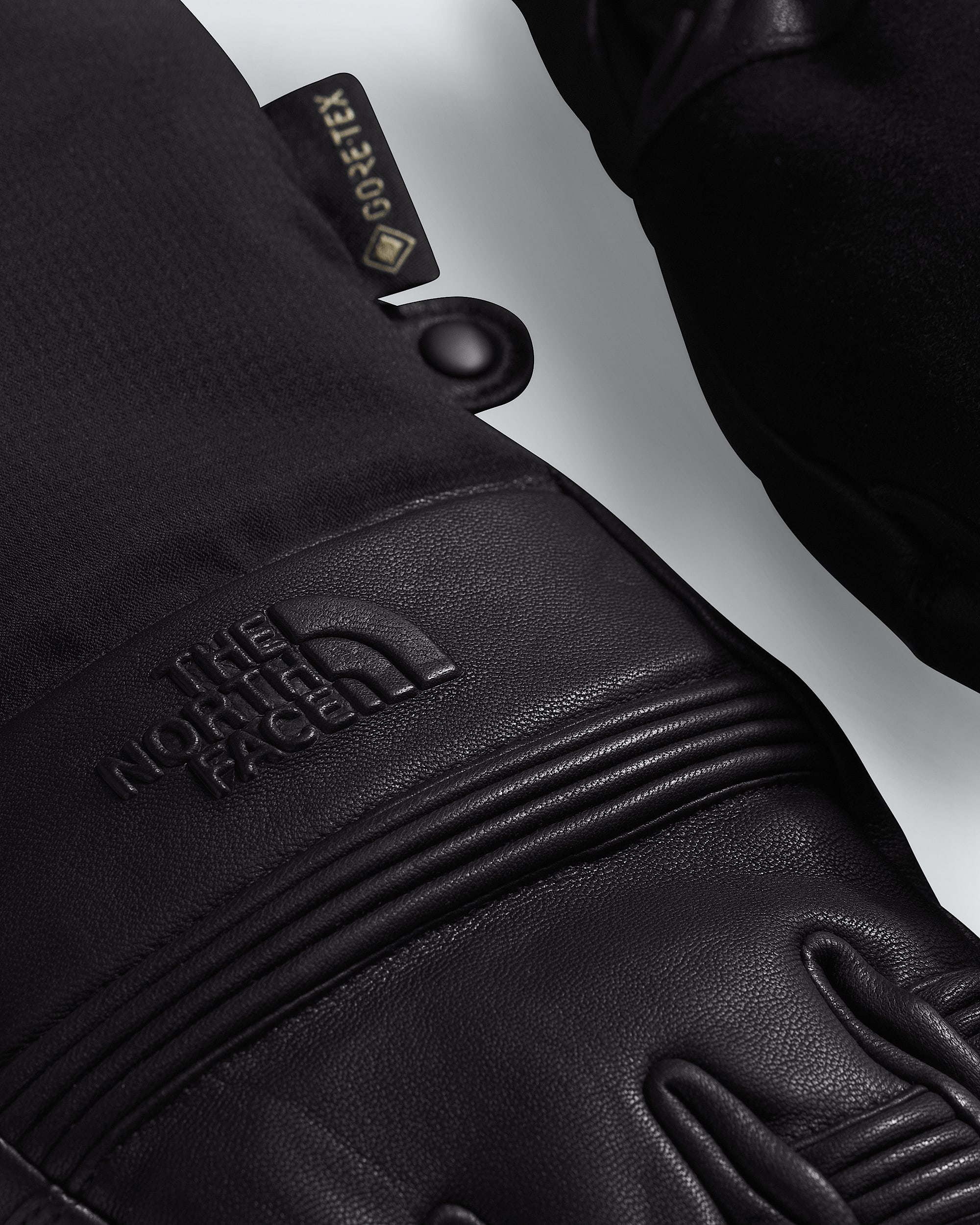 Summit Patrol GTX SG Glove TNF DETAIL3