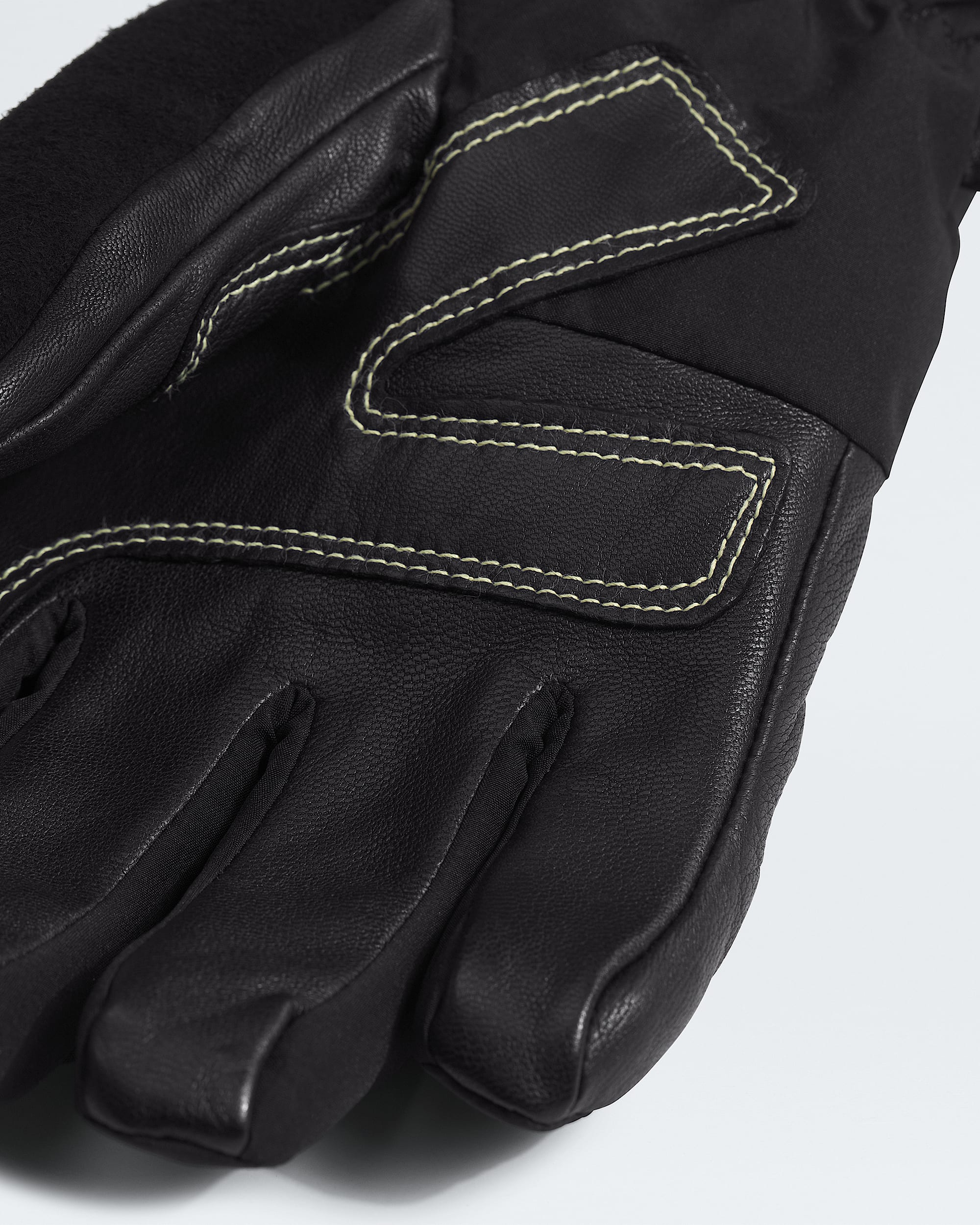 Summit Series Lhotse Gloves TNF DETAIL3
