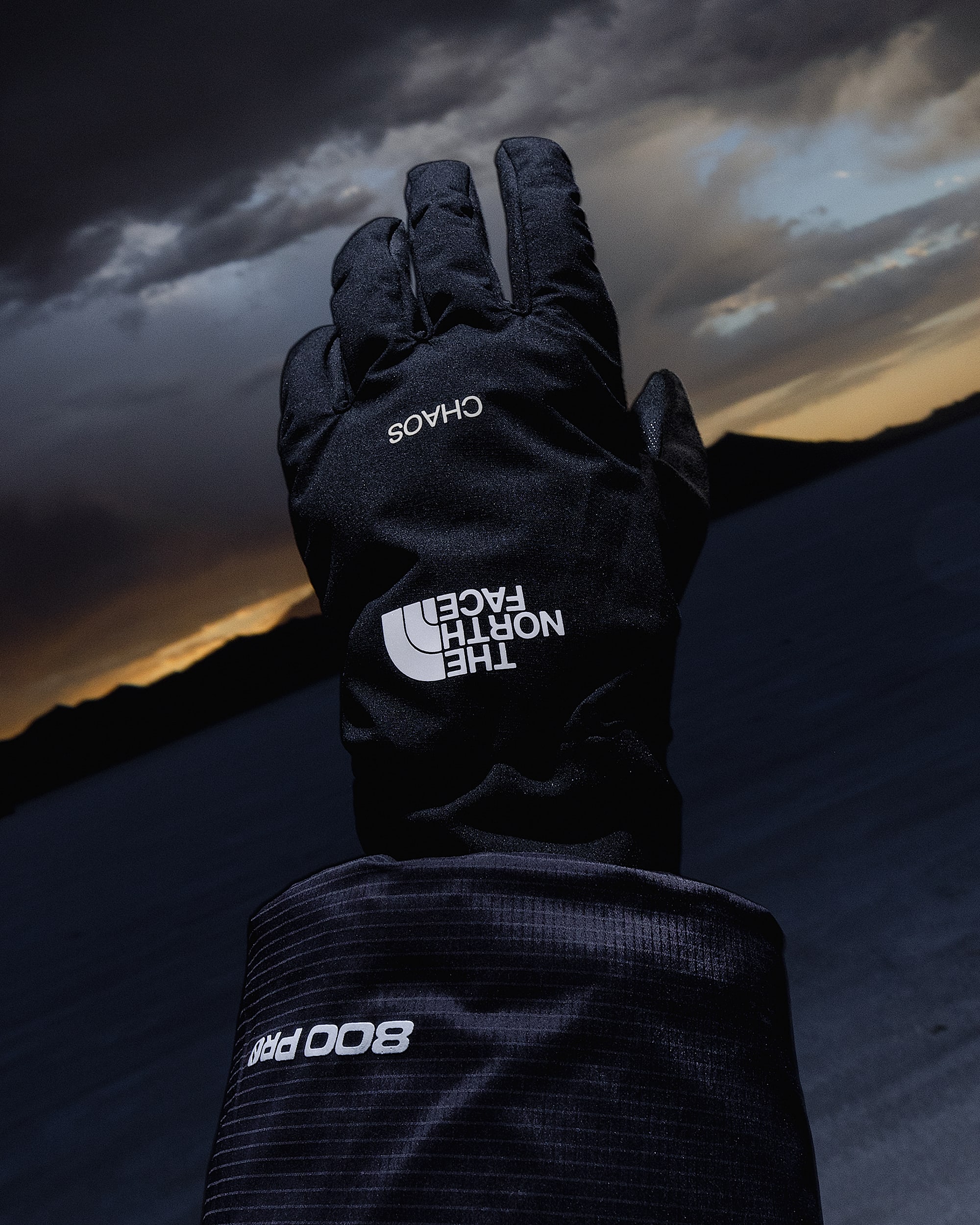 TNF X UNDERCOVER SOUKUU Trail Run Insulated Gloves | The North